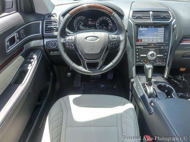 2017 Ford Explorer AWD Platinum 4dr SUV